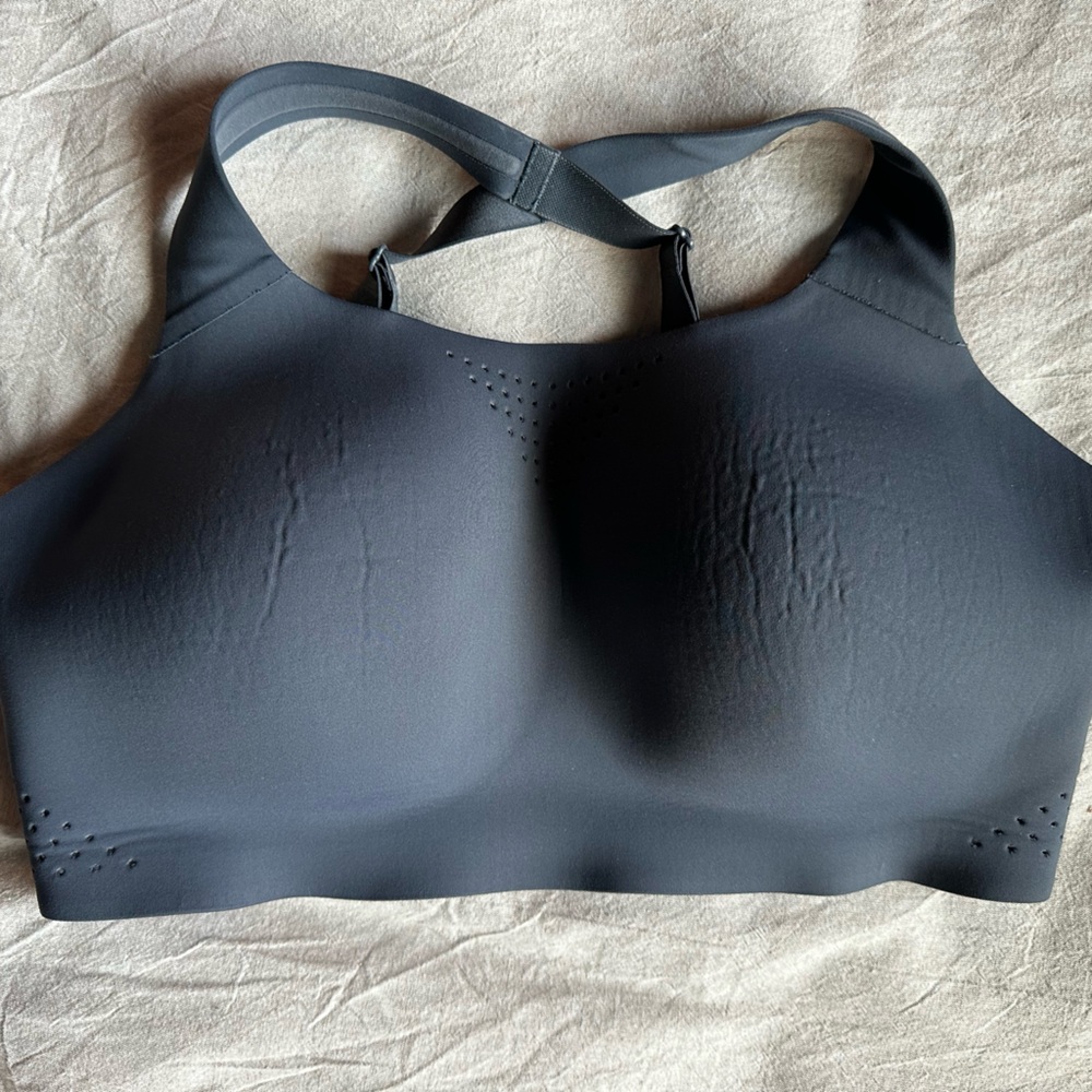 Victoria’s Secret Seamless Women's Sports Bra 38DD